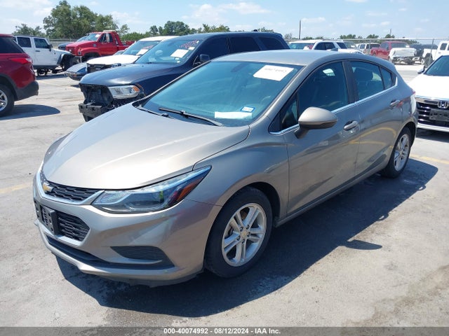 Chevrolet Cruze Lt Auto 2017 3G1BE6SM5HS542382 Image 2