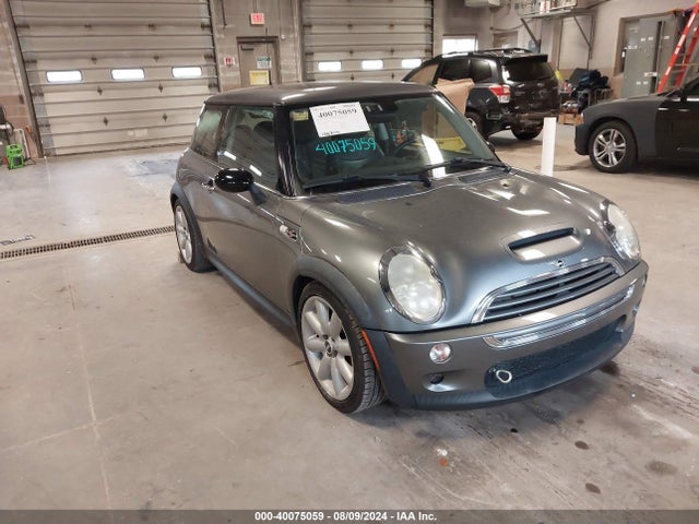 2004 MINI COOPER S WMWRE33464TD75789 Photo 0