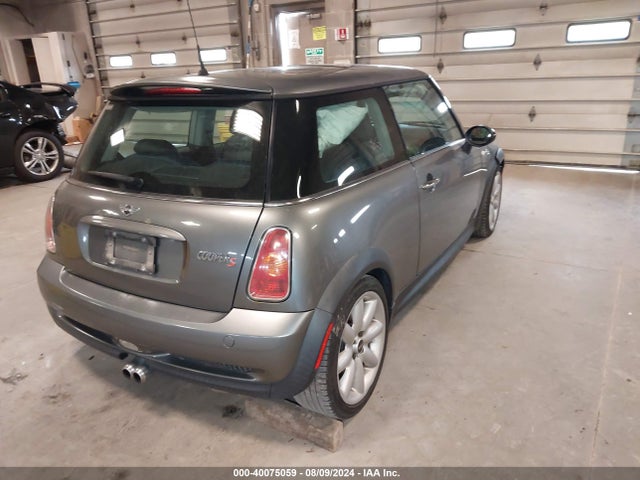 2004 MINI COOPER S WMWRE33464TD75789 Photo 3