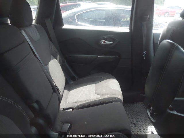 Jeep Cherokee Latitude 2016 1C4PJMCB3GW279158 Image 8