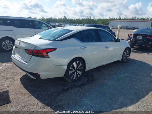 1N4BL4EVXMN353789 Nissan Altima Sl Fwd