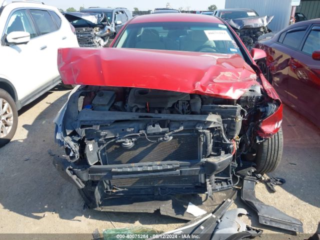 5NPE24AF2KH772256 Hyundai SONATA SE