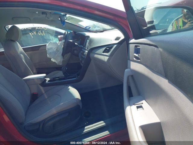 5NPE24AF2KH772256 Hyundai SONATA SE
