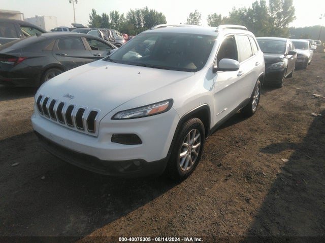 Jeep Cherokee Latitude 2016 1C4PJMCB3GW279547 Image 2