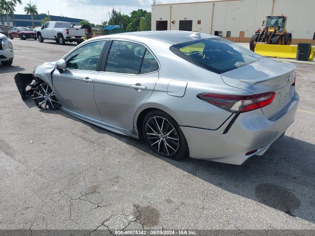 Toyota CAMRY SE 2022 4T1G11AK9NU716103 Image 3