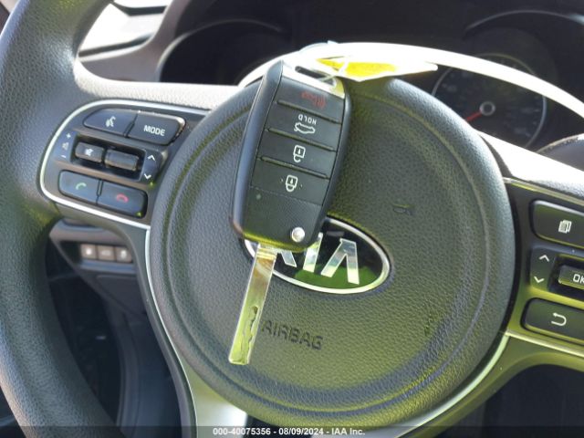 5XXGT4L30GG029686 KIA Optima Lx
