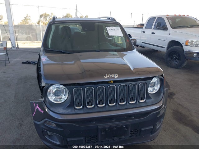 ZACCJABB2JPG90702 Jeep Renegade Latitude Fwd