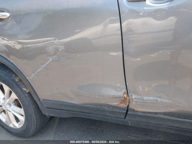 KNMAT2MT5GP609355 Nissan ROGUE SV