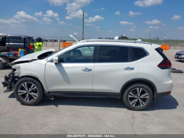 5N1AT2MT8KC798465 Nissan ROGUE SV