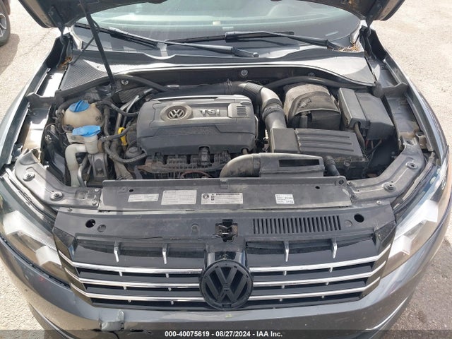 1VWAT7A37EC080669 Volkswagen Passat 1.8t Wolfsburg Edition