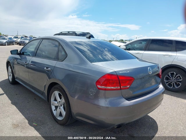 1VWAT7A37EC080669 Volkswagen Passat 1.8t Wolfsburg Edition