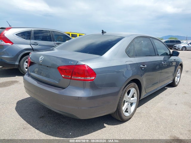 1VWAT7A37EC080669 Volkswagen Passat 1.8t Wolfsburg Edition