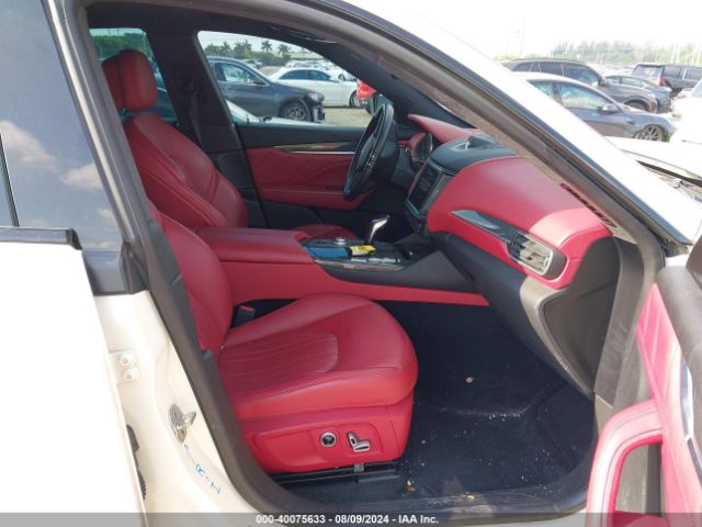 ZN661YUM0NX381509 Maserati Levante Modena