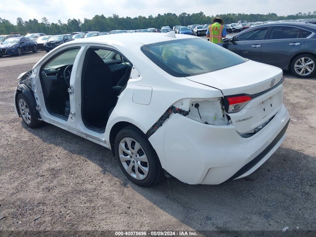 Toyota COROLLA LE 2022 5YFEPMAEXNP324783 Image 3