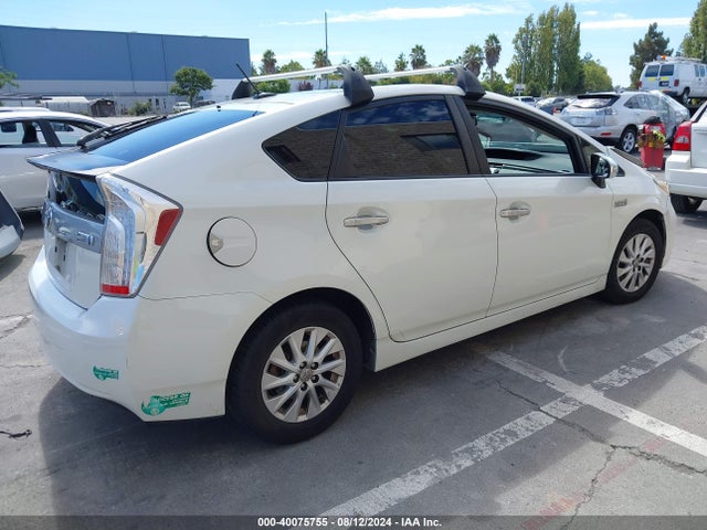 JTDKN3DP6E3063757 Toyota PRIUS PLUG-IN