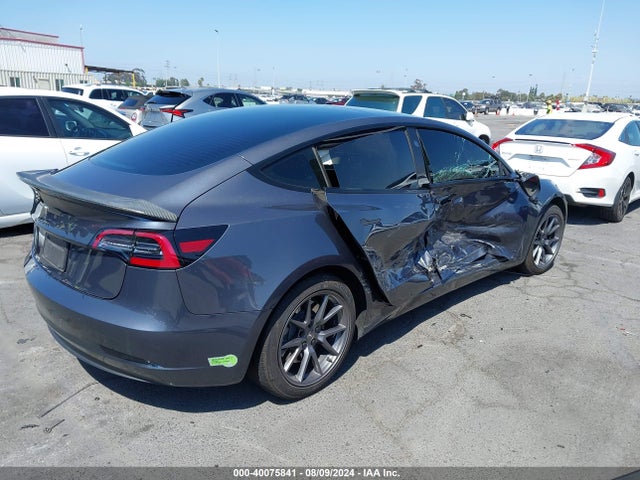 2023 TESLA MODEL 3 5YJ3E1EA4PF430261 Photo 3