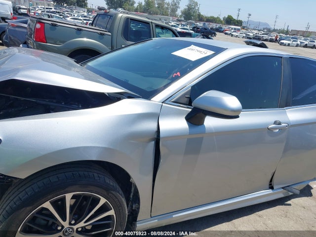 Toyota CAMRY SE 2018 4T1B11HK2JU604592 Image 15