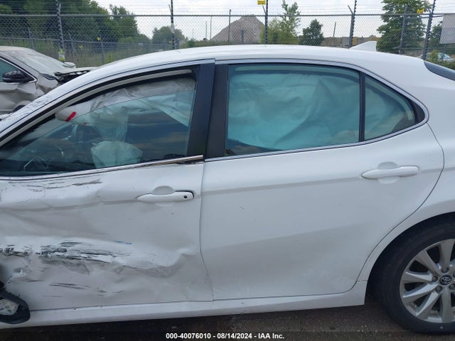 Toyota CAMRY LE 2019 4T1B11HK7KU756210 Image 13