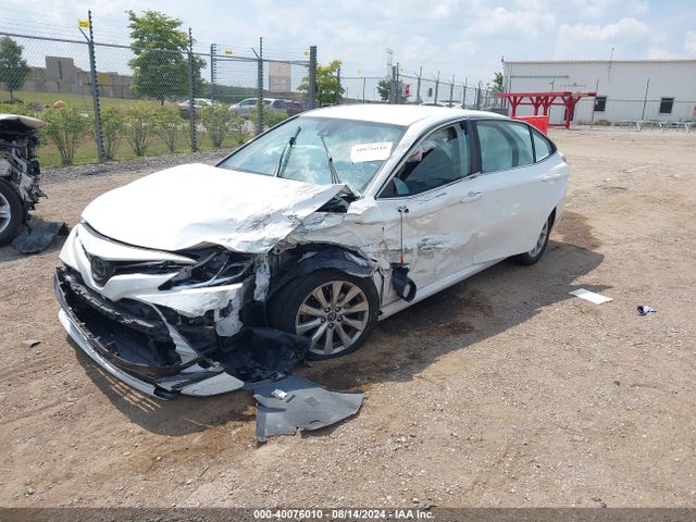 Toyota CAMRY LE 2019 4T1B11HK7KU756210 Image 2
