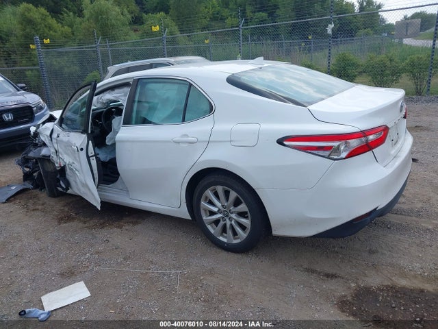 Toyota CAMRY LE 2019 4T1B11HK7KU756210 Image 3