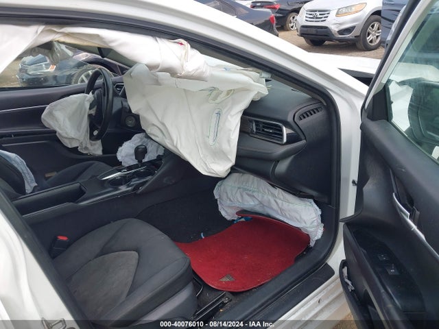 Toyota CAMRY LE 2019 4T1B11HK7KU756210 Image 5