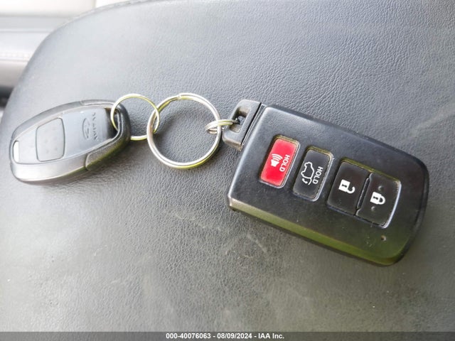 Toyota Rav4 Limited 2015 2T3YFREV7FW155451 Image 11