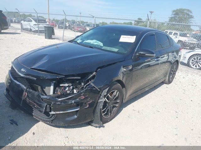 KIA Optima Lx 2018 5XXGT4L32JG180388 Image 2