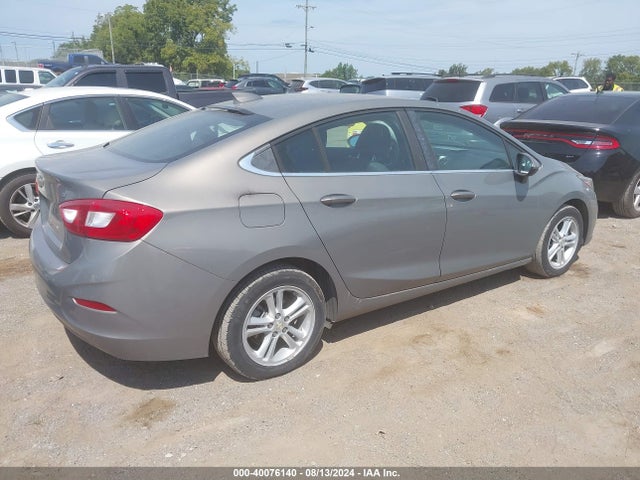 Chevrolet Cruze Lt Auto 2017 3G1BE5SM5HS561878 Image 4