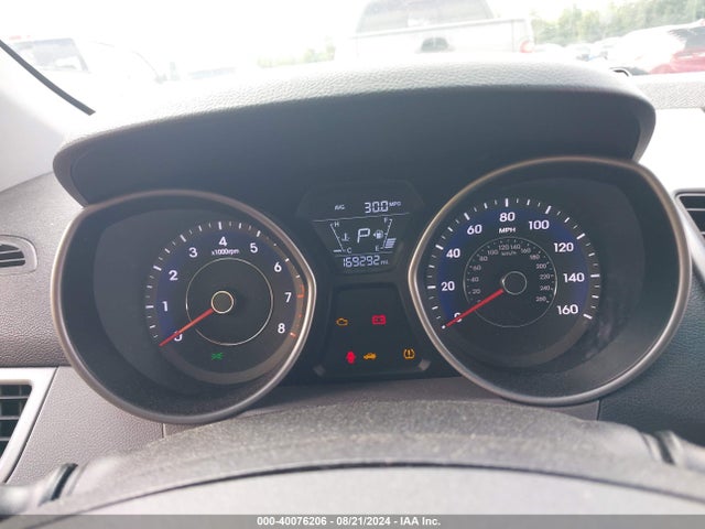 5NPDH4AE8EH459265 Hyundai ELANTRA SE