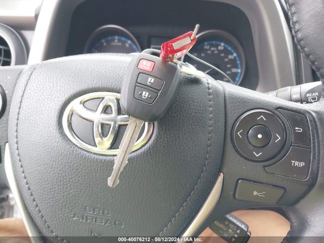Toyota Rav4 Xle 2017 2T3RFREV2HW548099 Image 11