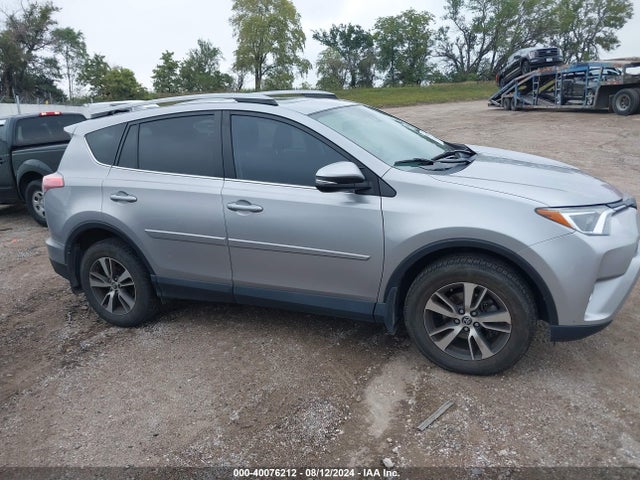Toyota Rav4 Xle 2017 2T3RFREV2HW548099 Image 13