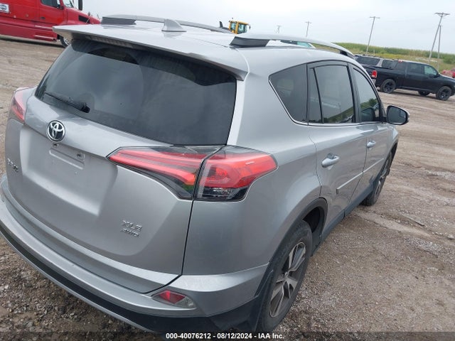Toyota Rav4 Xle 2017 2T3RFREV2HW548099 Image 4