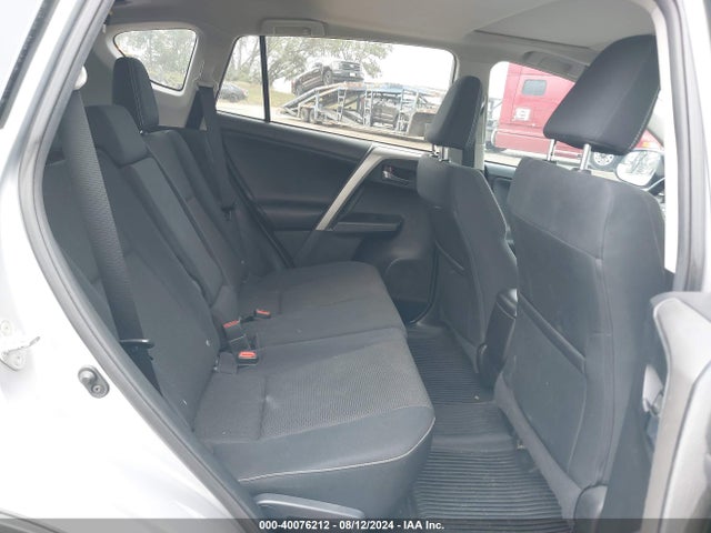 Toyota Rav4 Xle 2017 2T3RFREV2HW548099 Image 8