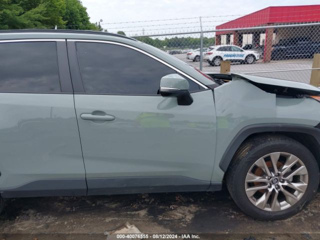 2T3C1RFV5KW048982 Toyota Rav4 Xle Premium