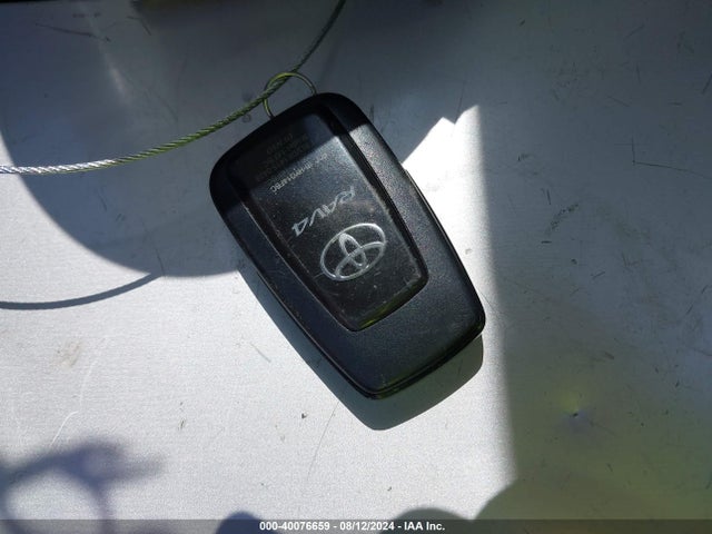 Toyota Rav4 Xle Premium 2020 JTMA1RFV4LD060000 Image 11