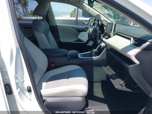 Toyota Rav4 Xle Premium 2020 JTMA1RFV4LD060000 Image 5