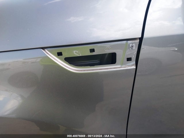 KIA SOUL + 2018 KNDJP3A52J7536632 Image 13