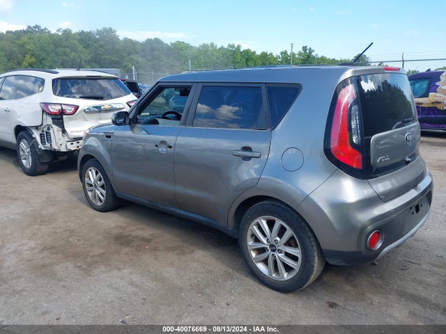 KIA SOUL + 2018 KNDJP3A52J7536632 Image 3