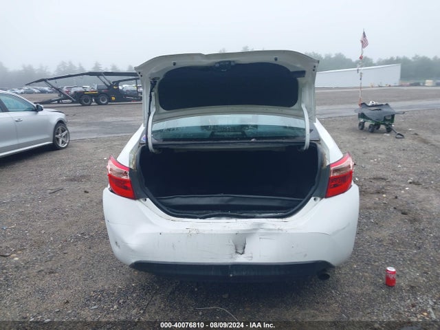 Toyota COROLLA LE 2018 2T1BURHE9JC006808 Image 17
