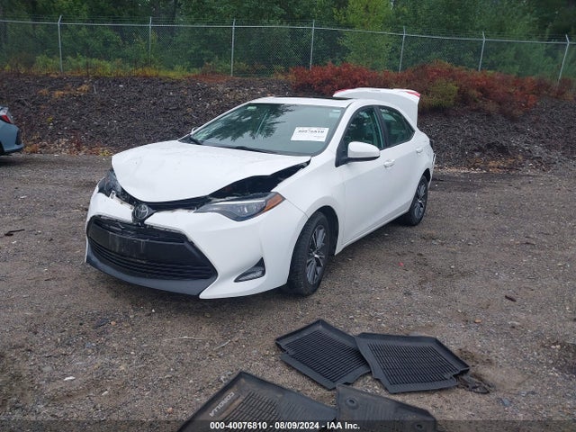 Toyota COROLLA LE 2018 2T1BURHE9JC006808 Image 2