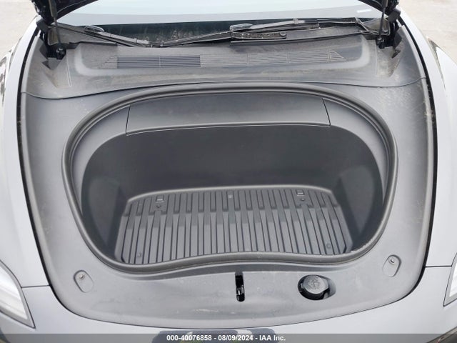 2024 TESLA MODEL 3 5YJ3E1ET9RF806568 Photo 9