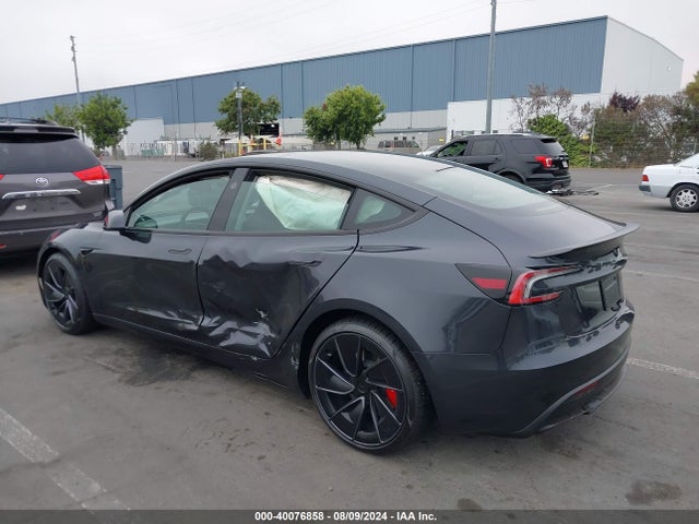 2024 TESLA MODEL 3 5YJ3E1ET9RF806568 Photo 2