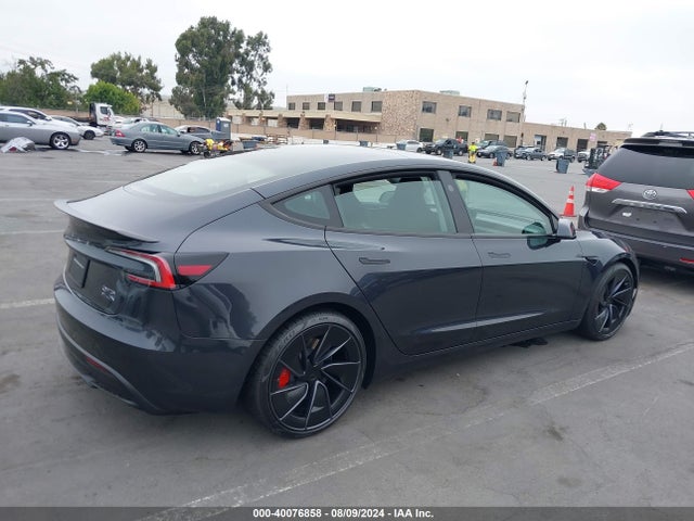 2024 TESLA MODEL 3 5YJ3E1ET9RF806568 Photo 3