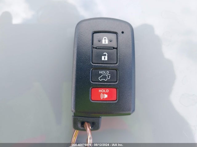 Toyota Rav4 Limited 2017 2T3DFREV8HW629909 Image 11