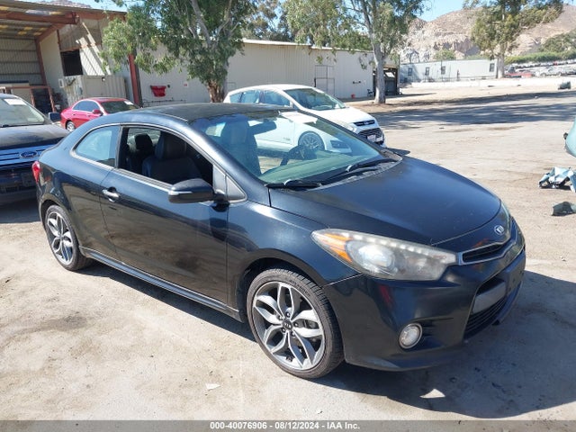 2016 KNAFZ6A33G5621545 main image