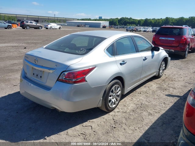 Nissan Altima 2.5 S 2015 1N4AL3AP5FN346054 Image 4