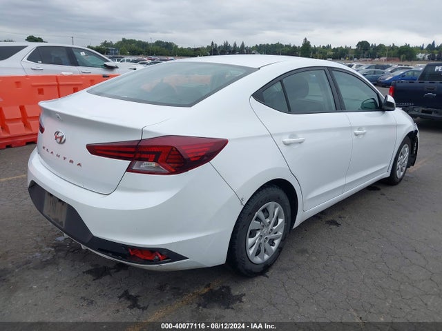 Hyundai ELANTRA SE 2019 5NPD74LF7KH440453 Image 4