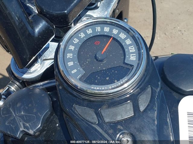 2018 HARLEY-DAVIDSON FLHC 1HD1YAJ12JC083228 Photo 6