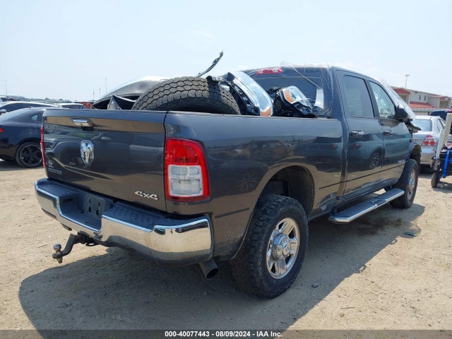 3C6UR5DL3KG544037 RAM 2500 Big Horn  4x4 6'4 Box