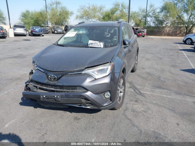 JTMWFREV0JJ731847 Toyota Rav4 Xle